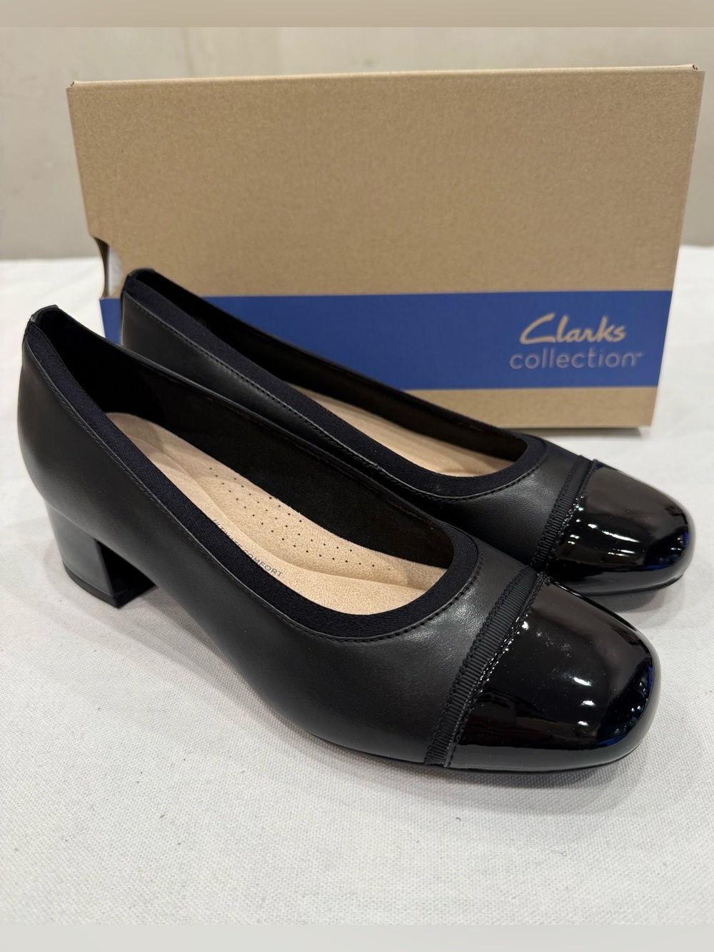 Clarks Women's Marilyn Day Pump Color Black Leather